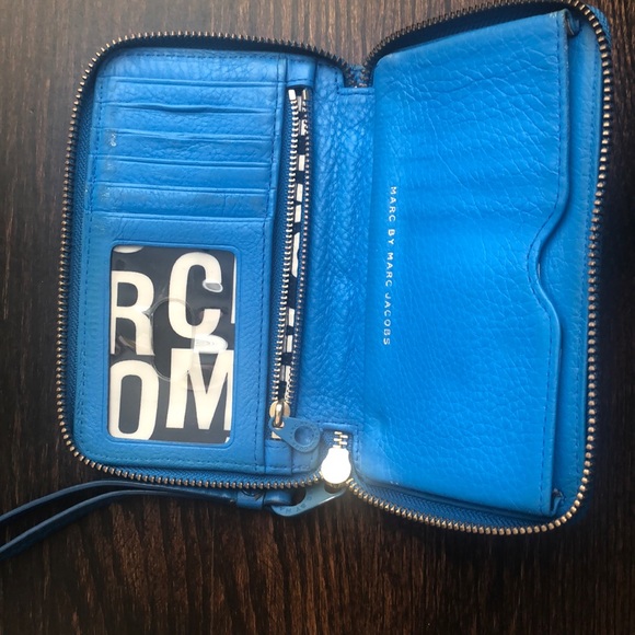 Marc by Marc Jacobs Electro Q Wallet wristlet - Picture 4 of 5